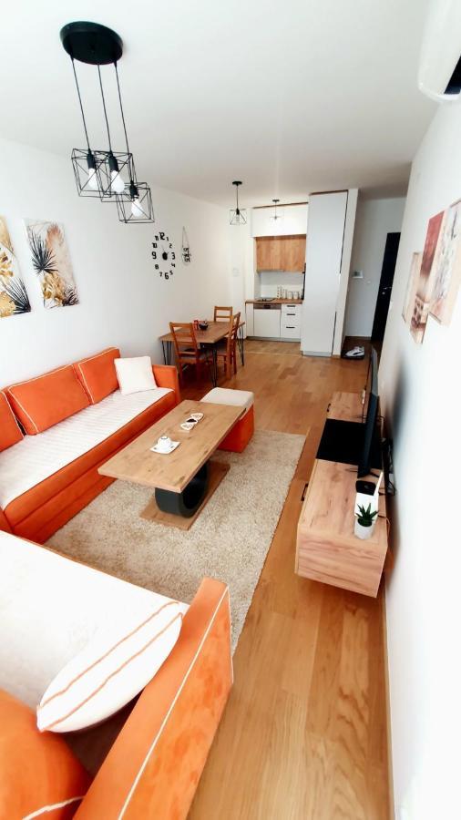 Apartment Stan ,istocno Sarajevo 26 *